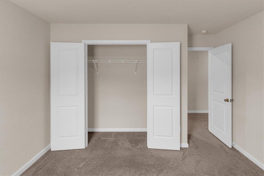 436 VERMEER Court