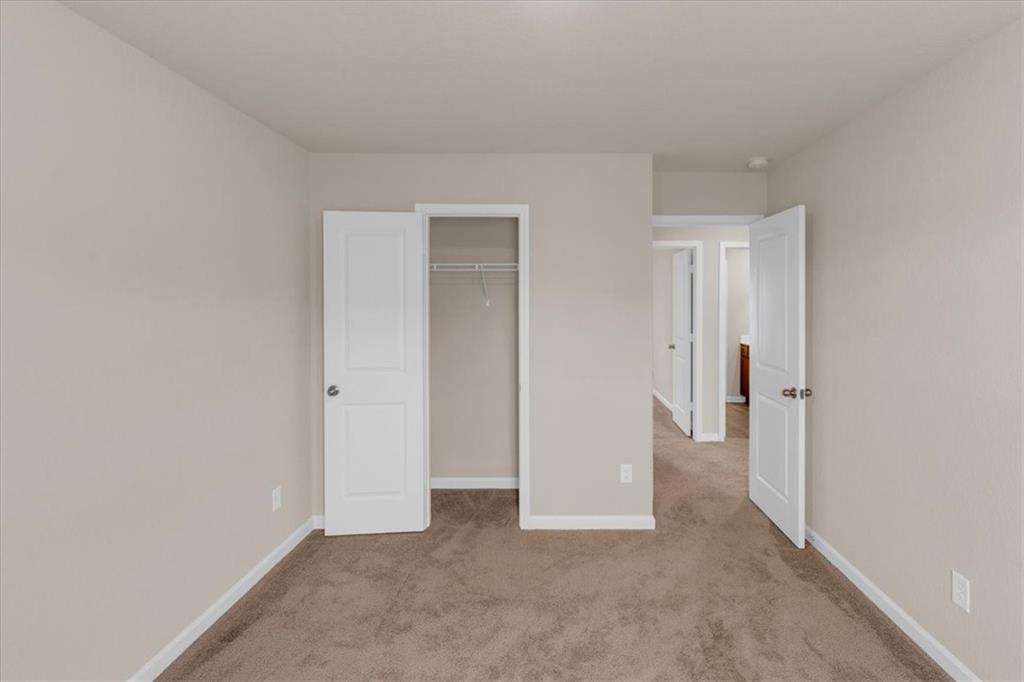 436 VERMEER Court