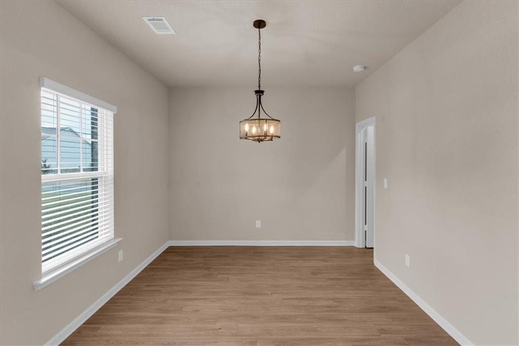 436 VERMEER Court