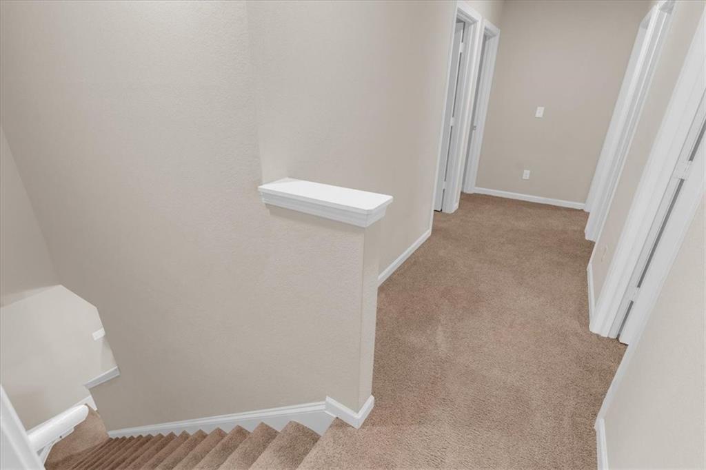 436 VERMEER Court