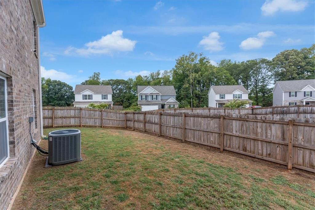 436 VERMEER Court