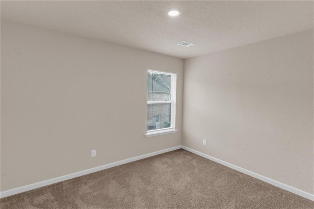 436 VERMEER Court