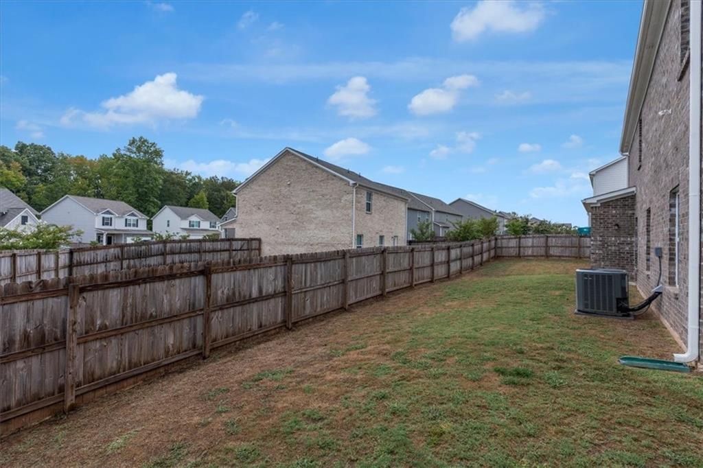 436 VERMEER Court