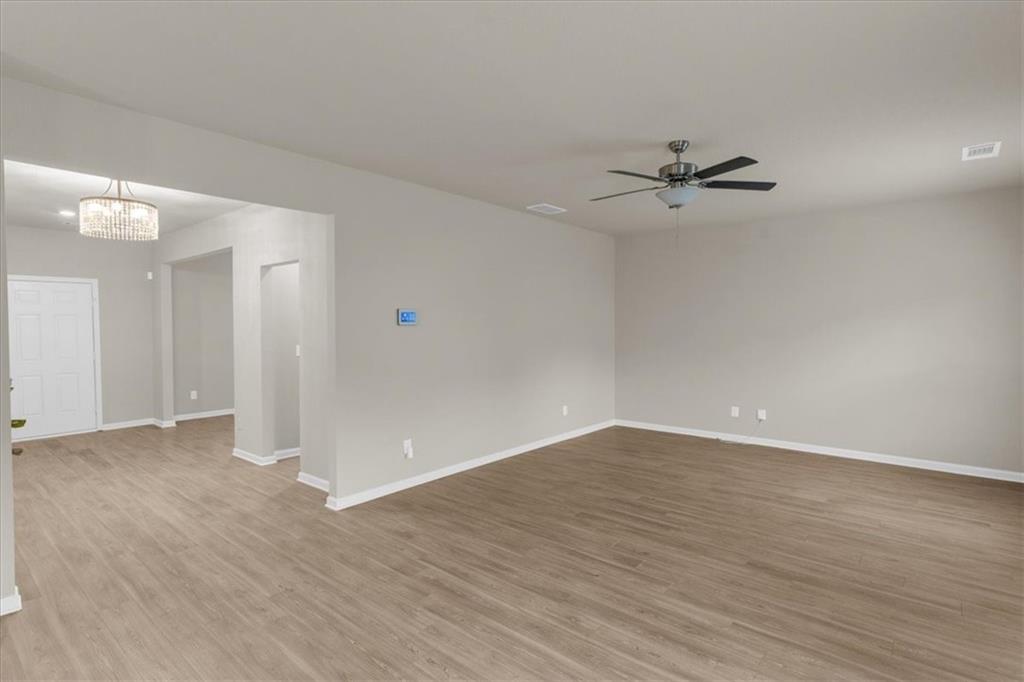 436 VERMEER Court