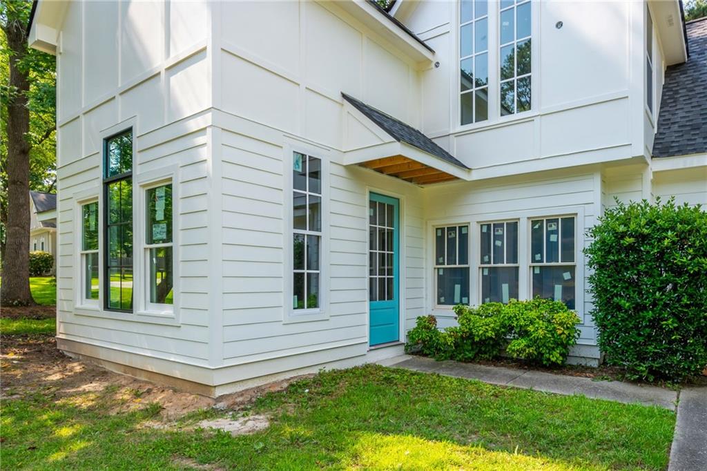 5271 OGLETHORPE Court