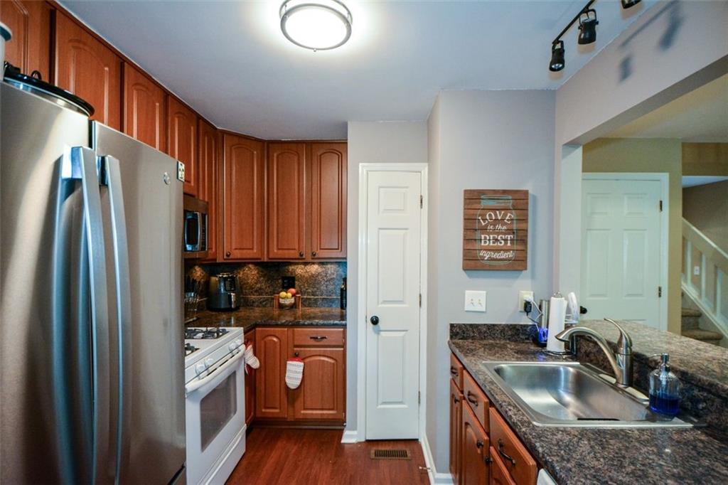 1703 GRIST MILL Drive
