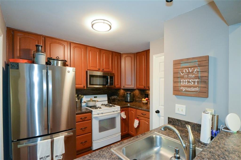 1703 GRIST MILL Drive