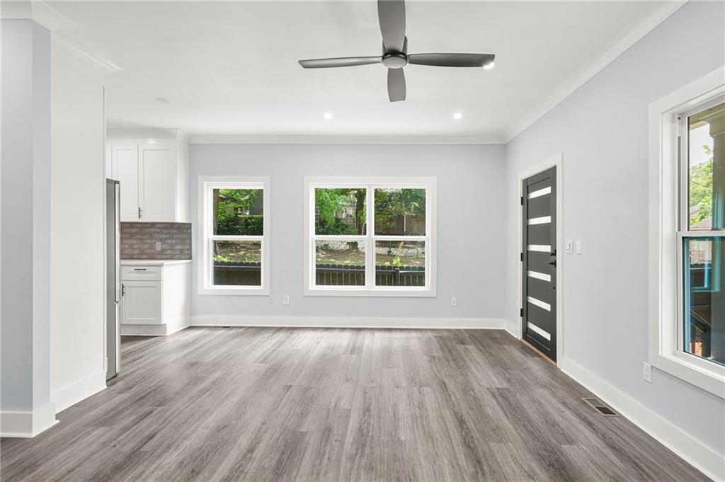 935 PELHAM Street NW