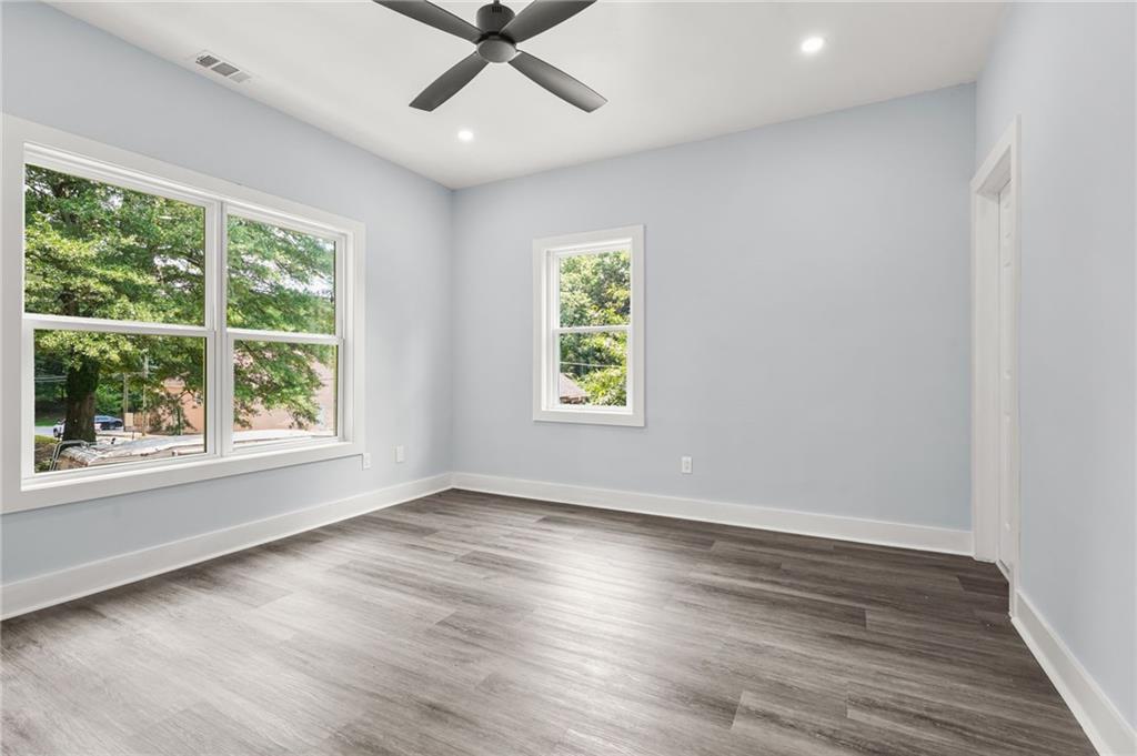 935 PELHAM Street NW