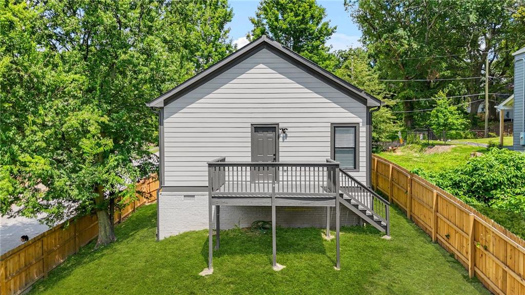 556 PAINES Avenue NW