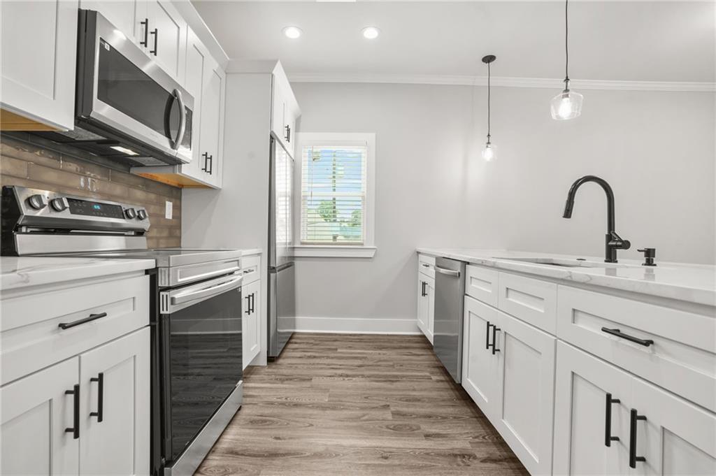 556 PAINES Avenue NW