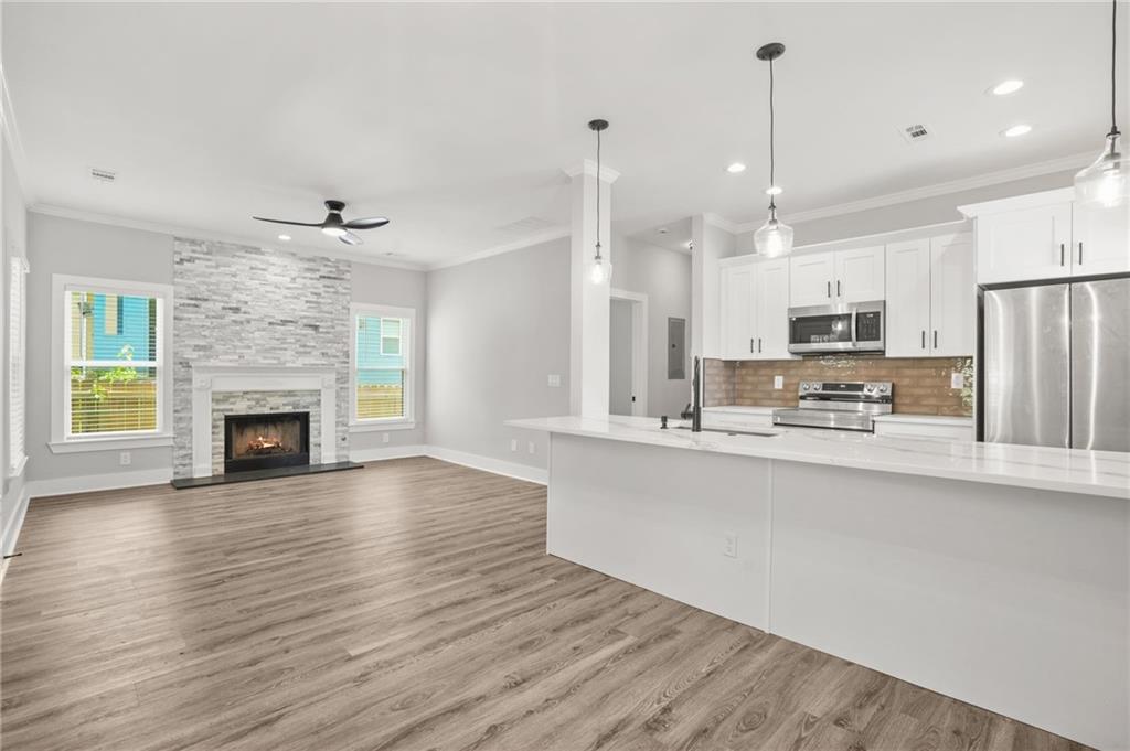 556 PAINES Avenue NW