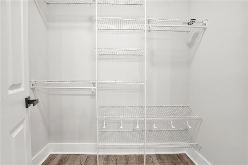 556 PAINES Avenue NW