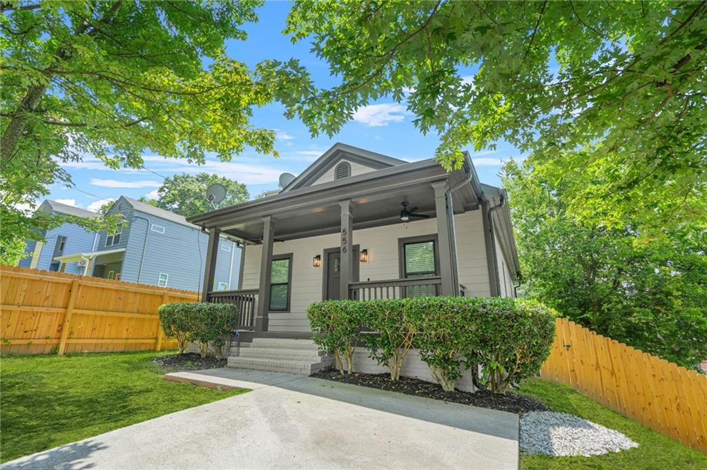 556 PAINES Avenue NW