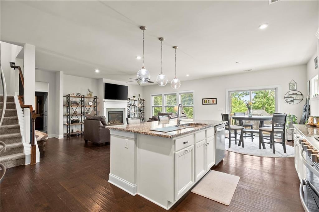 4 RIDGEMONT Way SE