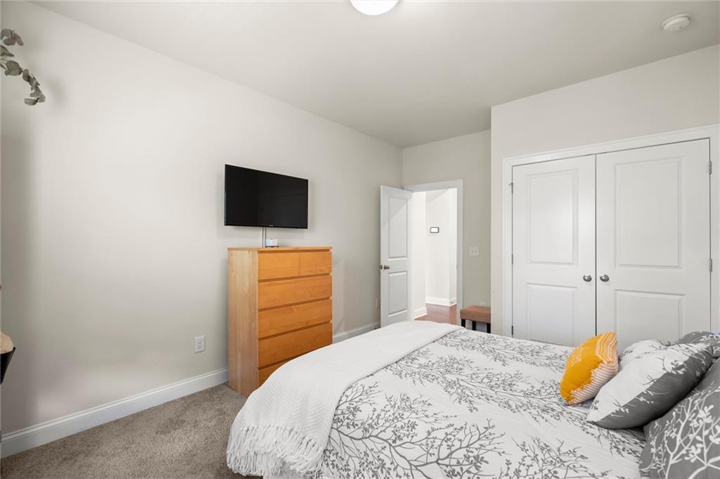 4 RIDGEMONT Way SE