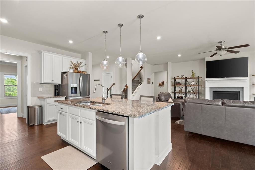 4 RIDGEMONT Way SE