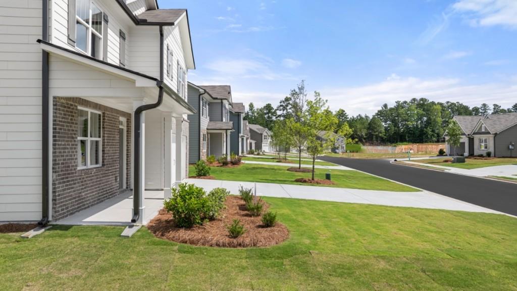 102 Crooked Lake Park