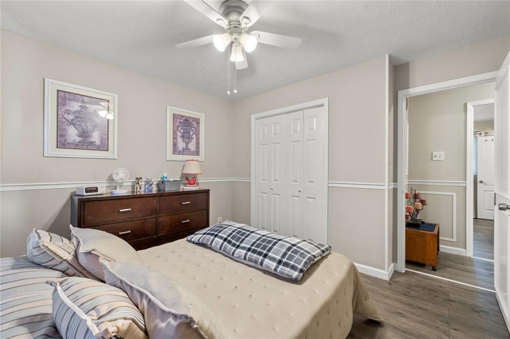 999 Chestnut Oak Court