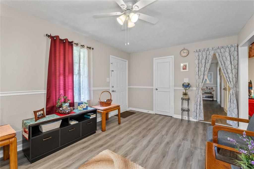 999 Chestnut Oak Court