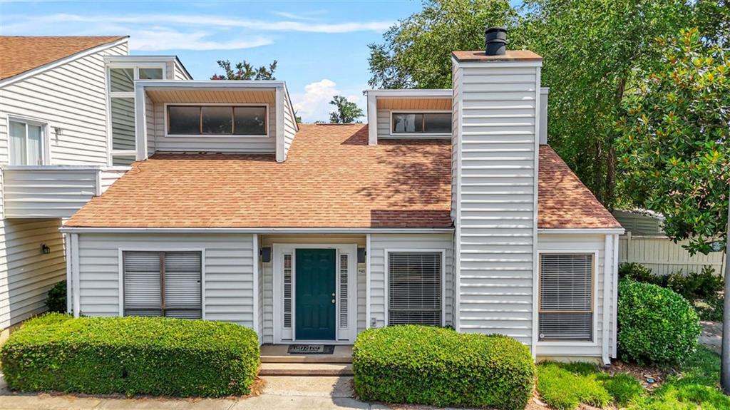 645 SERRAMONTE Drive