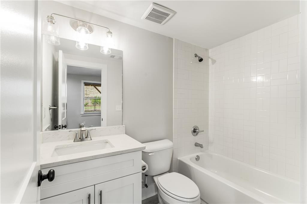 370 THRASHER Street Unit 2