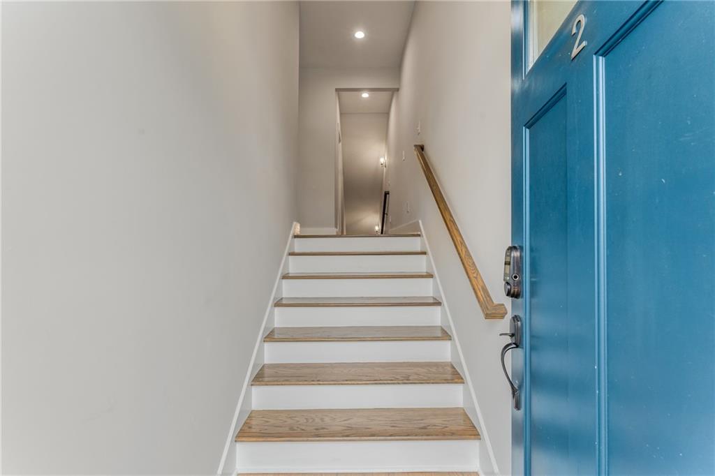 370 THRASHER Street Unit 2
