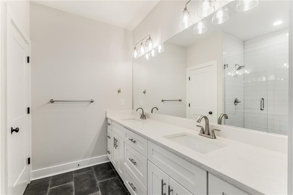 370 THRASHER Street Unit 2