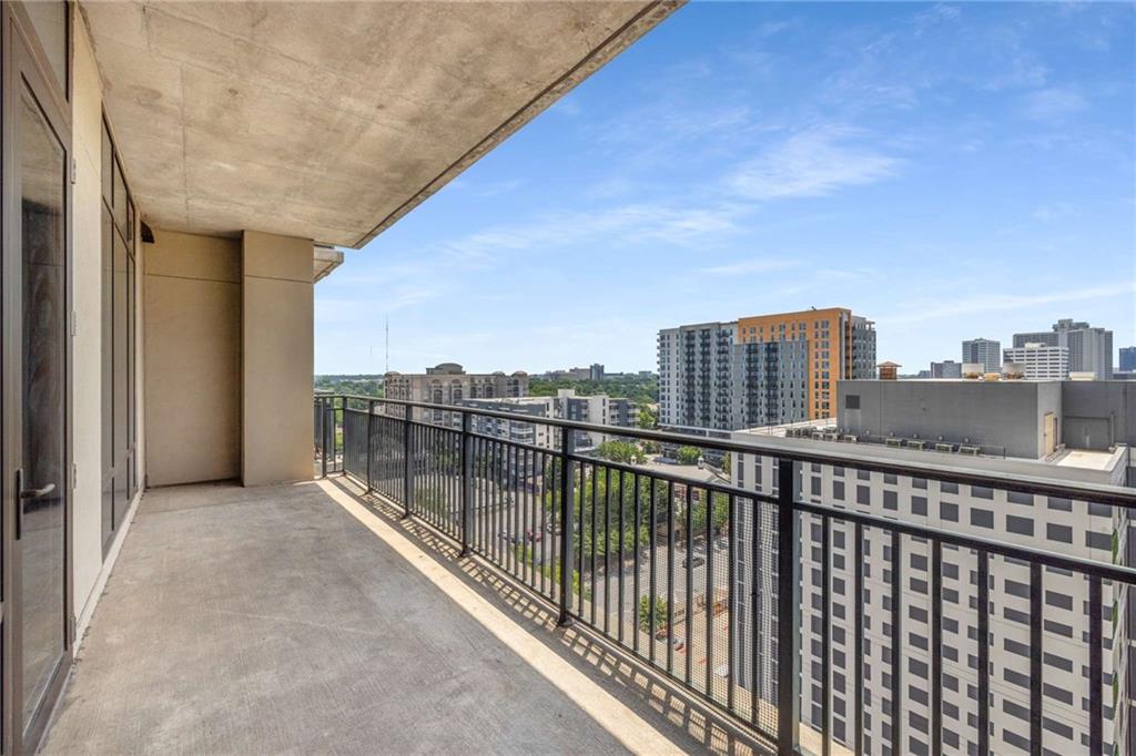 565 Peachtree Street NE Unit 1206