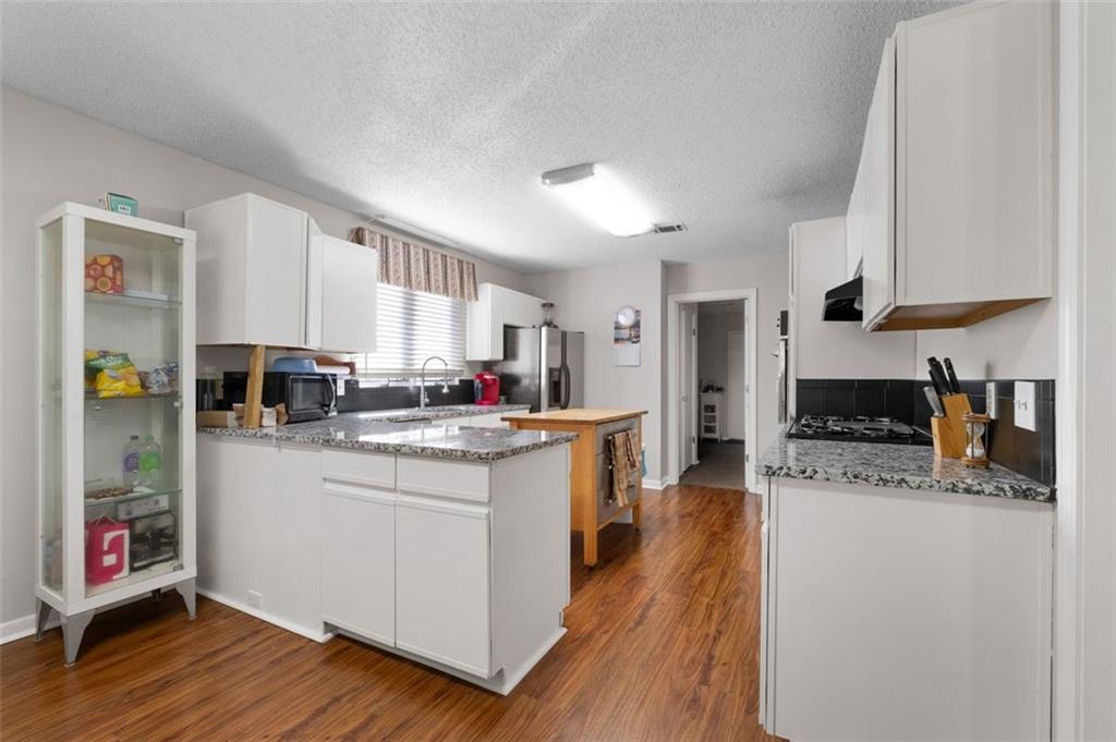 5934 S DESHON Court