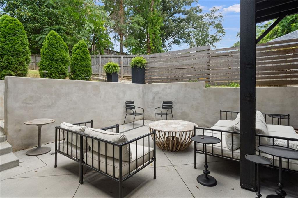 1043 METROPOLITAN Parkway SW