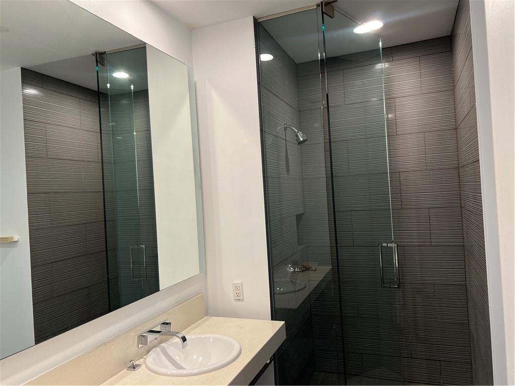 45 IVAN ALLEN JR Boulevard NW Unit 1803