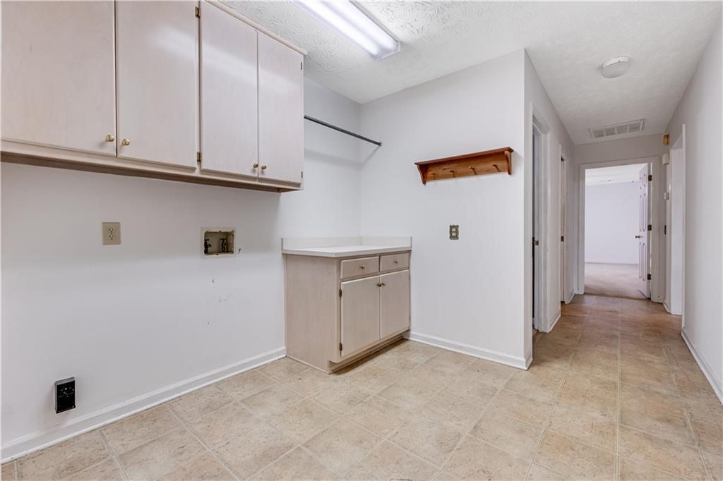 6223 INDEPENDENCE Drive