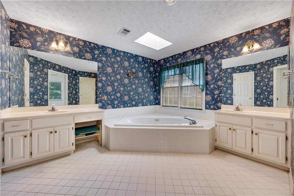 6223 INDEPENDENCE Drive