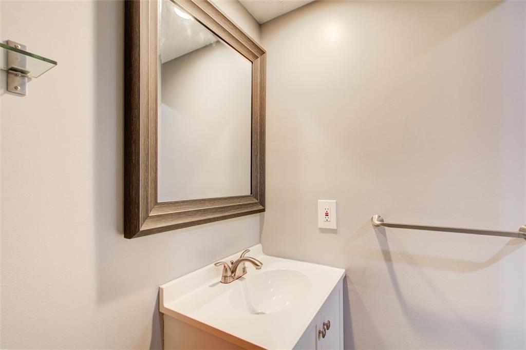 2332 CHEVY CHASE Lane