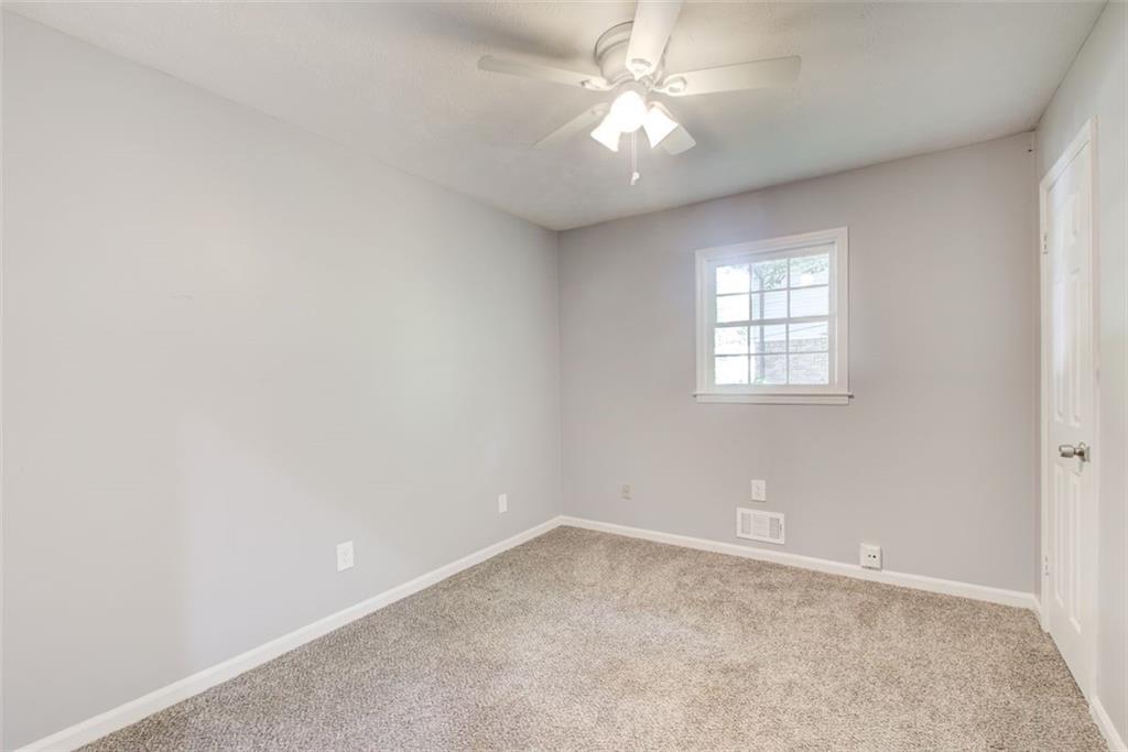 2332 CHEVY CHASE Lane