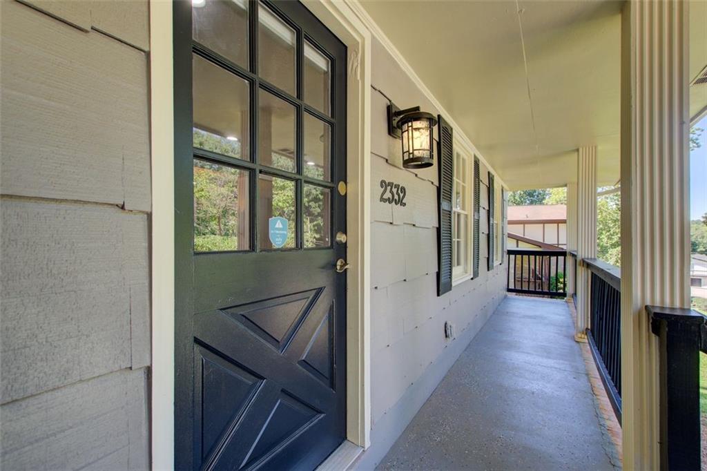 2332 CHEVY CHASE Lane