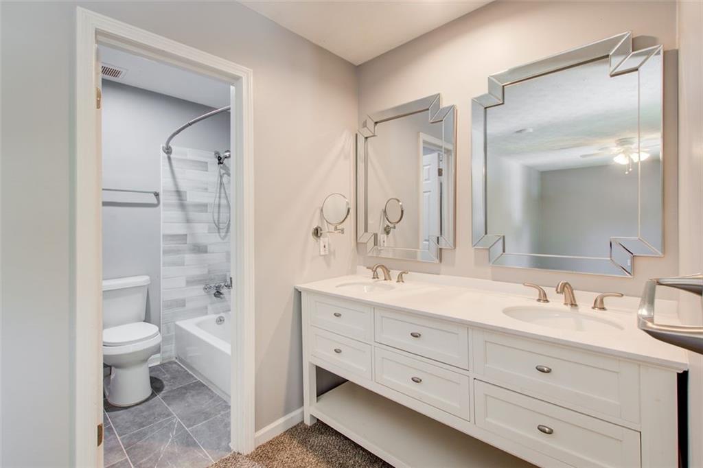 2332 CHEVY CHASE Lane