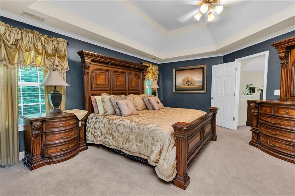 305 MATTHEW Circle