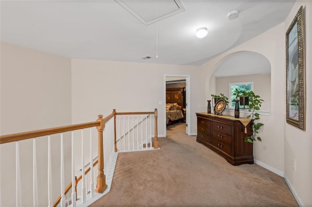 305 MATTHEW Circle