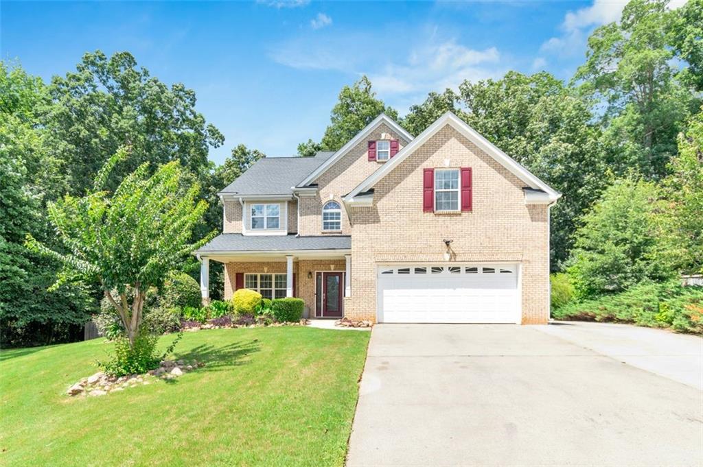 305 MATTHEW Circle