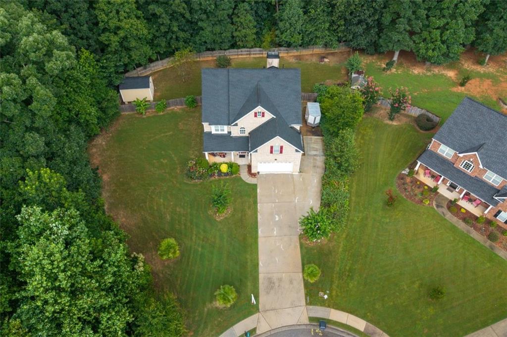 305 MATTHEW Circle