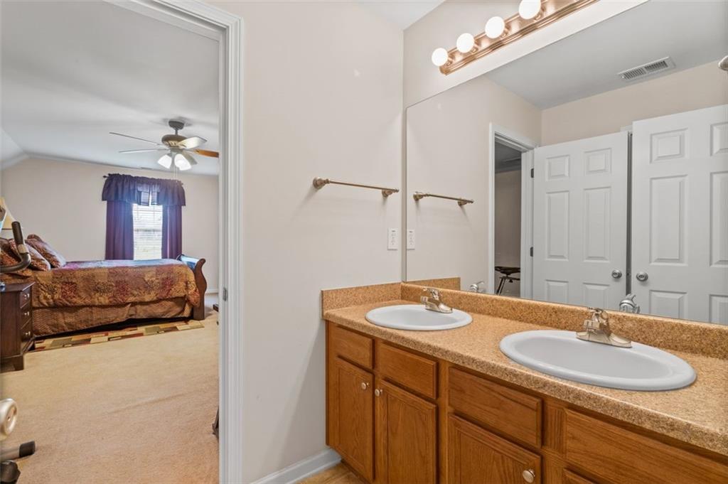305 MATTHEW Circle