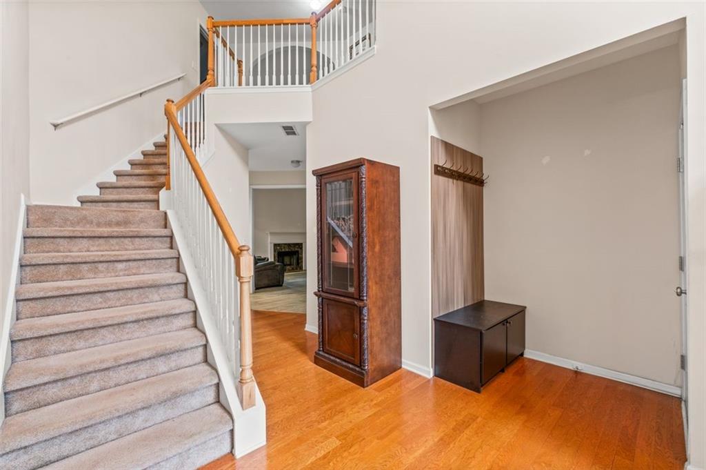 305 MATTHEW Circle