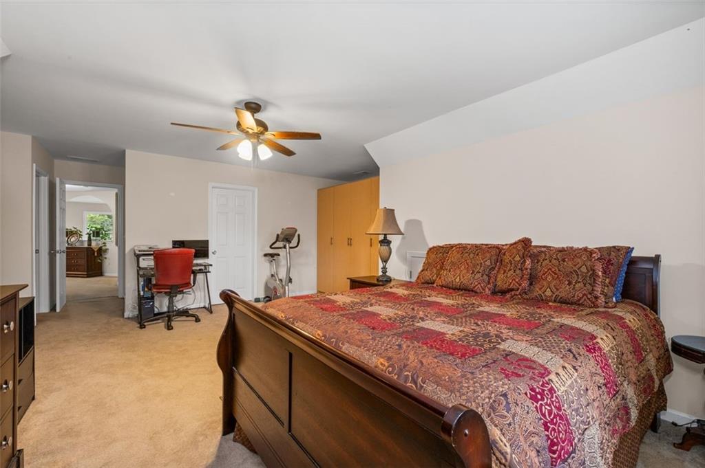 305 MATTHEW Circle