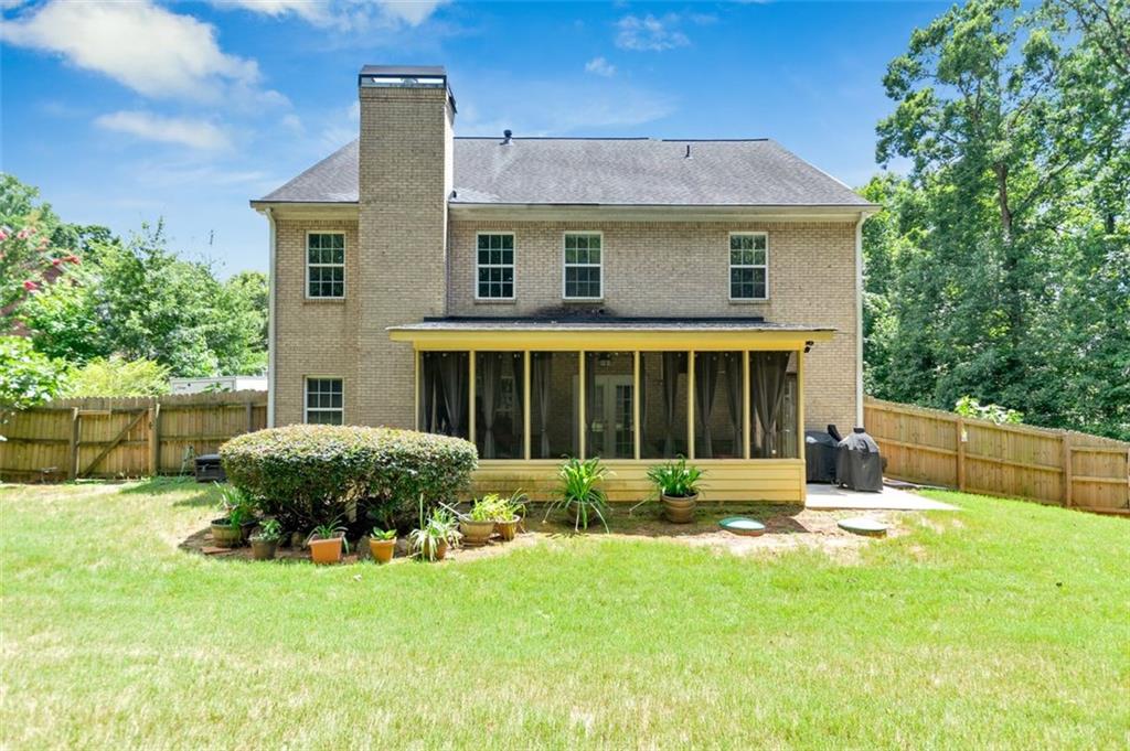 305 MATTHEW Circle