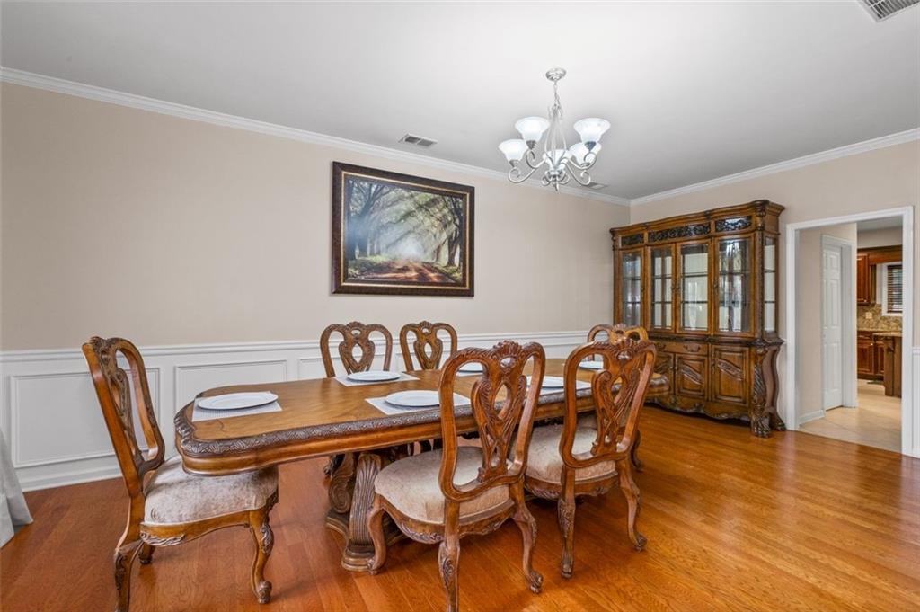 305 MATTHEW Circle