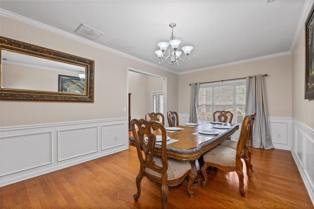 305 MATTHEW Circle