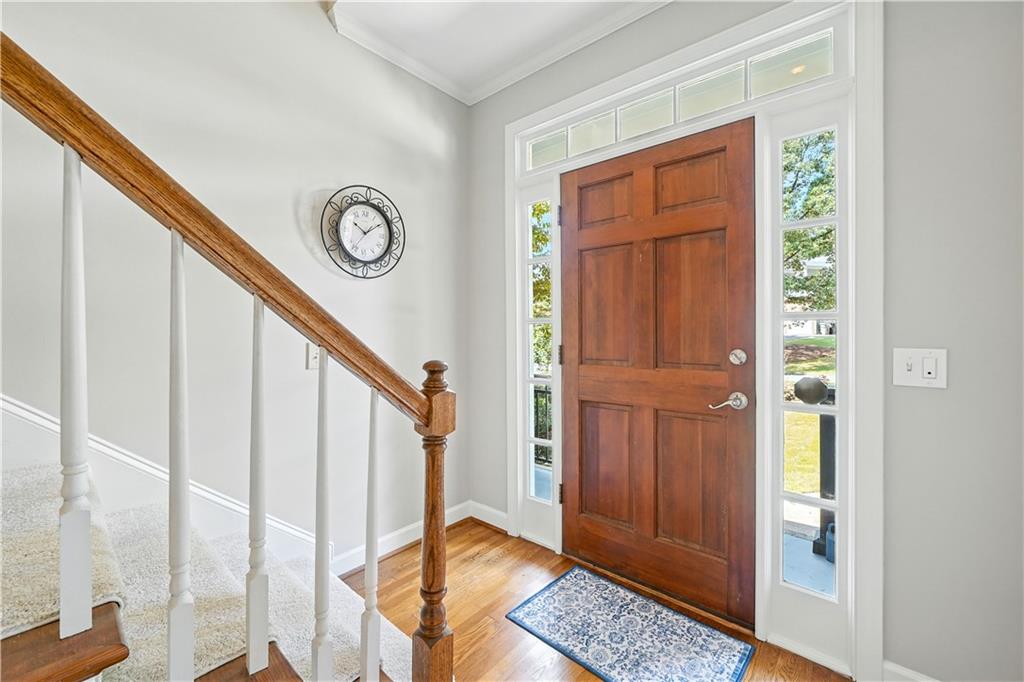 870 FAIRWOOD POINTE NW