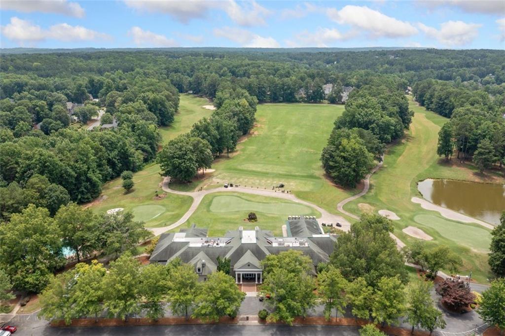 870 FAIRWOOD POINTE NW